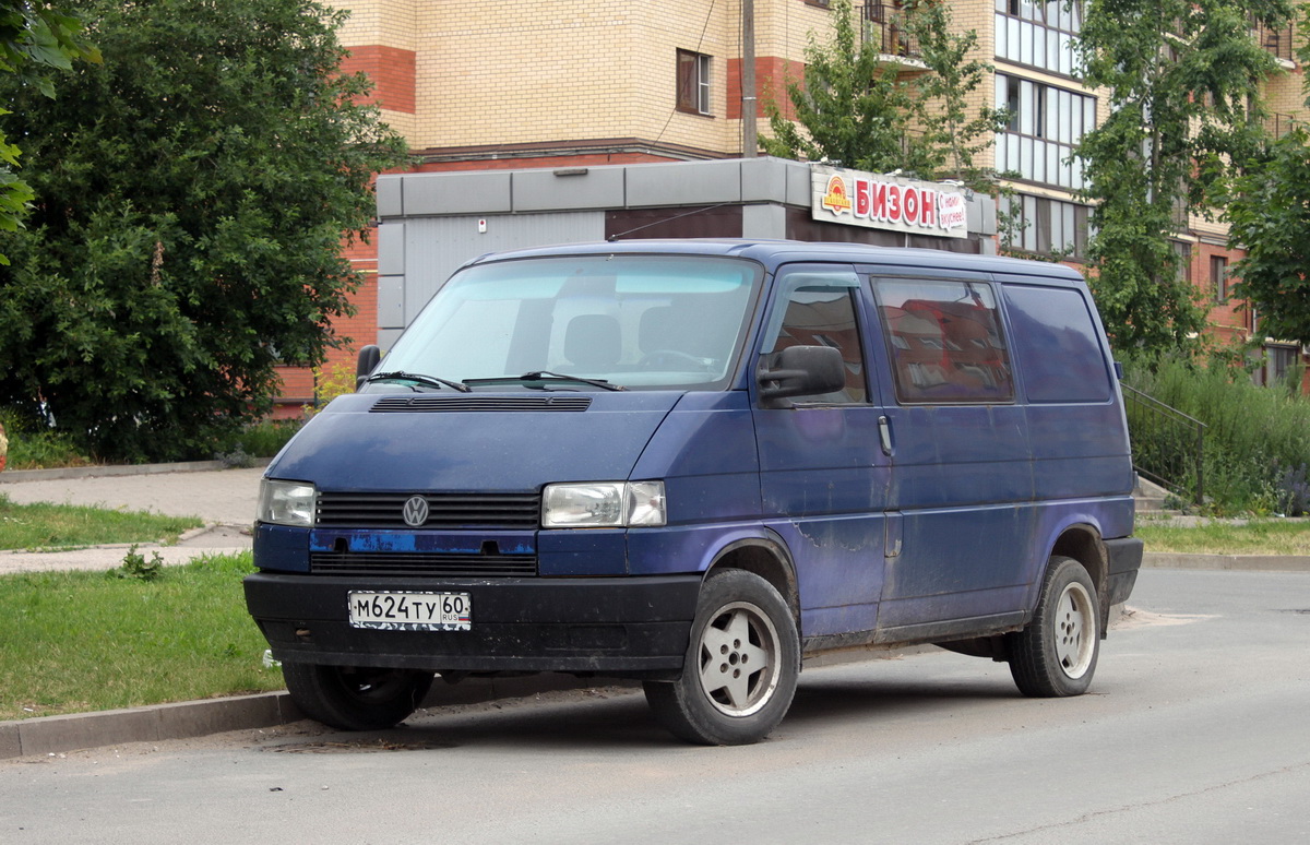 Псковская область, № М 624 ТУ 60 — Volkswagen Typ 2 (T4) '90-03