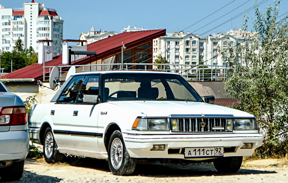 Севастополь, № А 111 СТ 92 — Toyota Crown (S120) '83-87