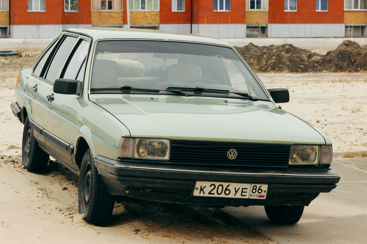 Ханты-Мансийский автоном.округ, № К 206 УЕ 86 — Volkswagen Passat (B2) '80-88