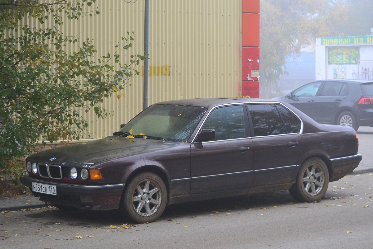 Волгоградская область, № М 551 СВ 134 — BMW 7 Series (E32) '86-94