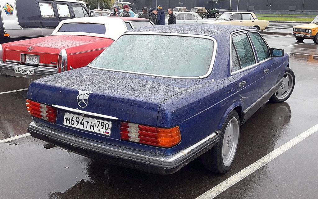 Московская область, № М 694 ТН 790 — Mercedes-Benz (W126) '79-91; Тверская область — Закрытие сезона 2023 Тверского ретро-клуба