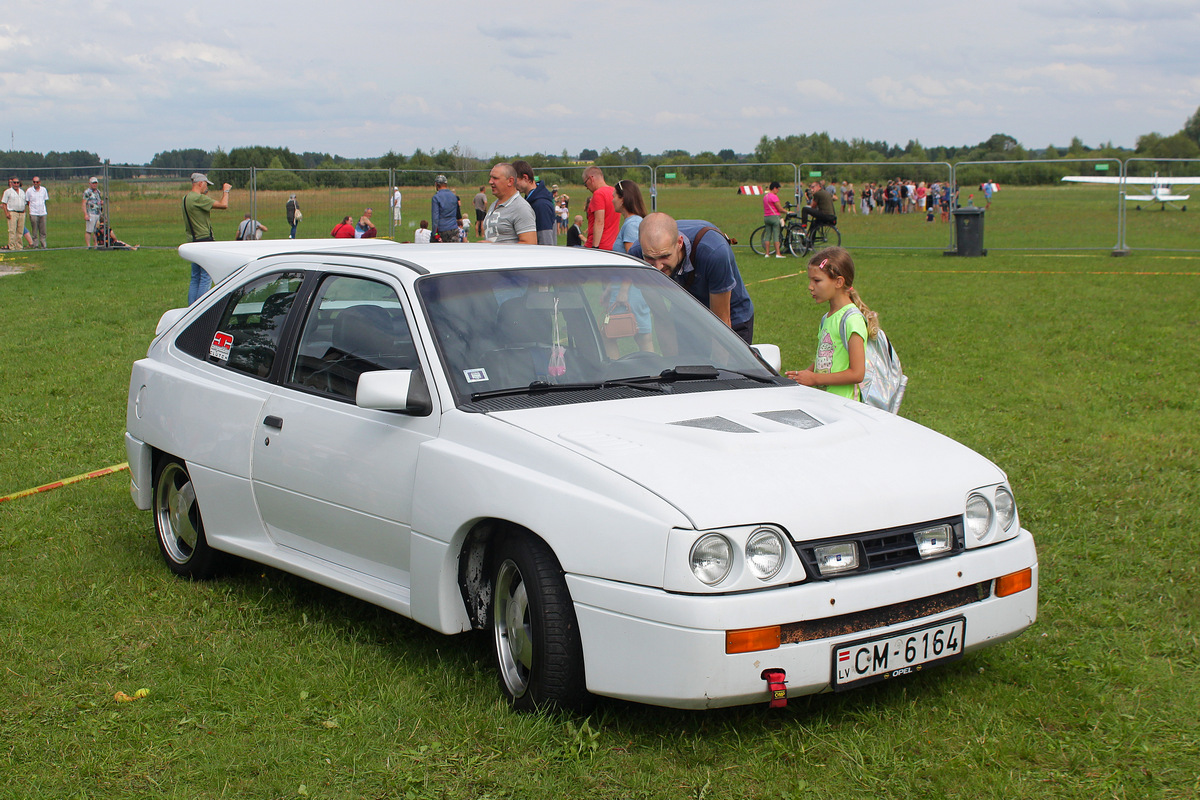 Латвия, № CM-6164 — Opel Kadett (E) '84-95; Литва — Nesenstanti klasika 2023