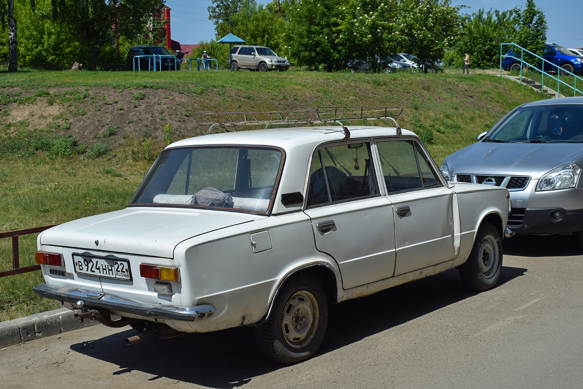 Алтайский край, № В 924 НН 22 — ВАЗ-21013 '77-88