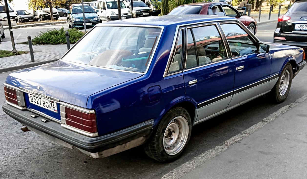 Севастополь, № В 527 ВО 92 — Nissan Laurel (C31) '80-84