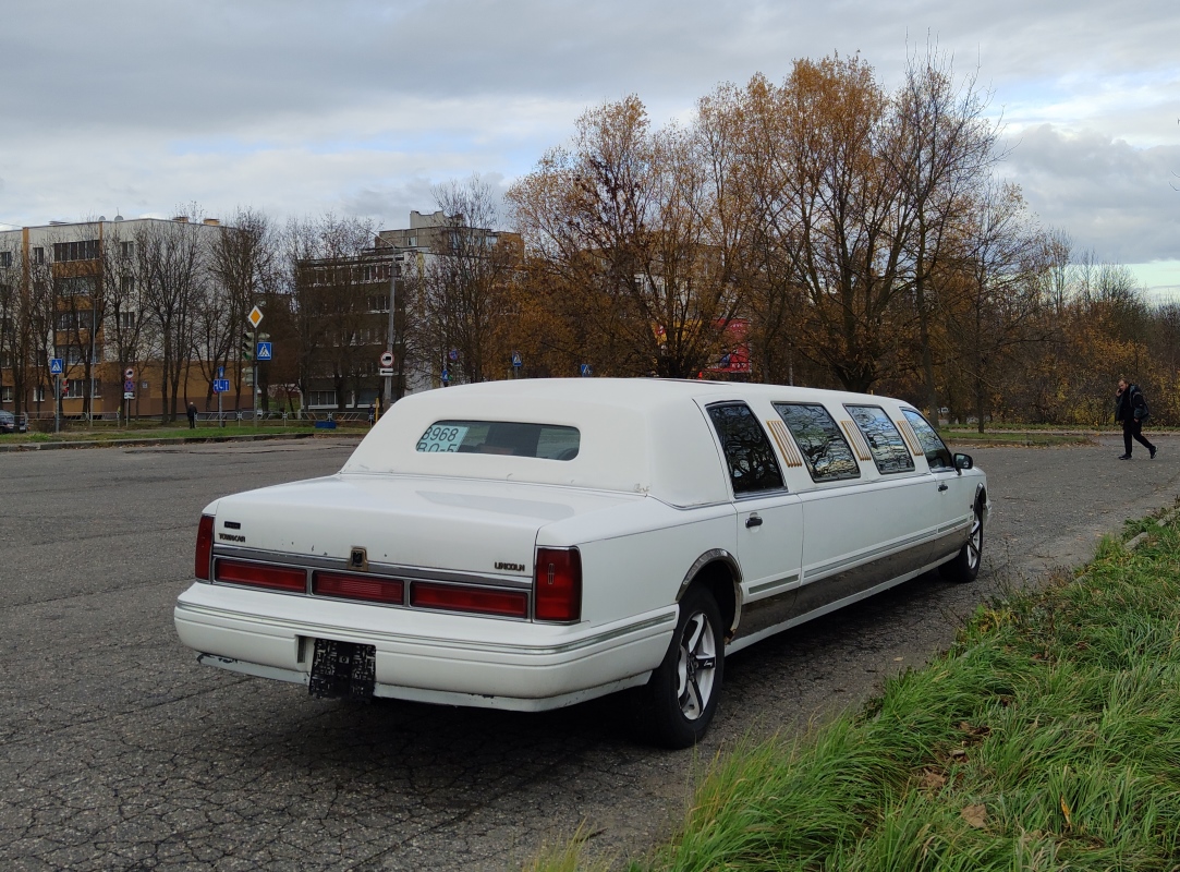 Минская область, № 8968 ВО-5 — Lincoln Town Car (2G) '90-97