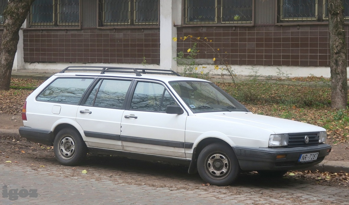 Латвия, № NR-7287 — Volkswagen Passat (B2) '80-88
