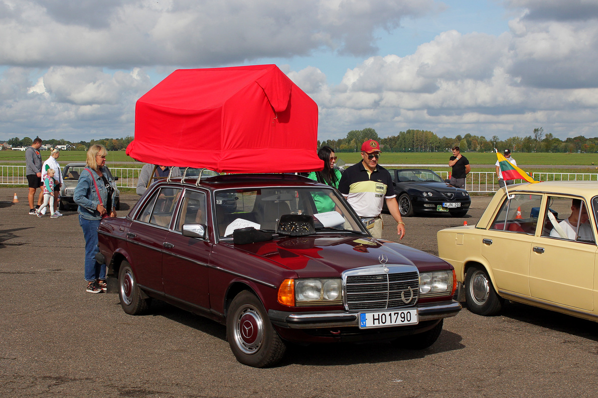 Литва, № H01790 — Mercedes-Benz (W123) '76-86; Литва — Retro mugė 2023 ruduo