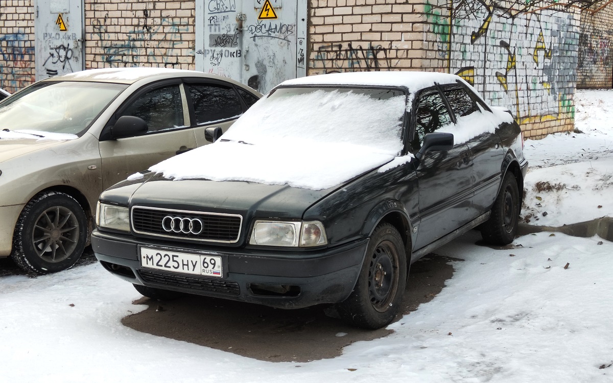 Тверская область, № М 225 НУ 69 — Audi 80 (B4) '91-96
