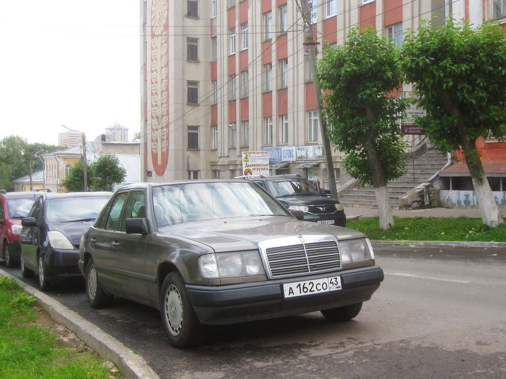 Кировская область, № А 162 СО 43 — Mercedes-Benz (W124) '84-96
