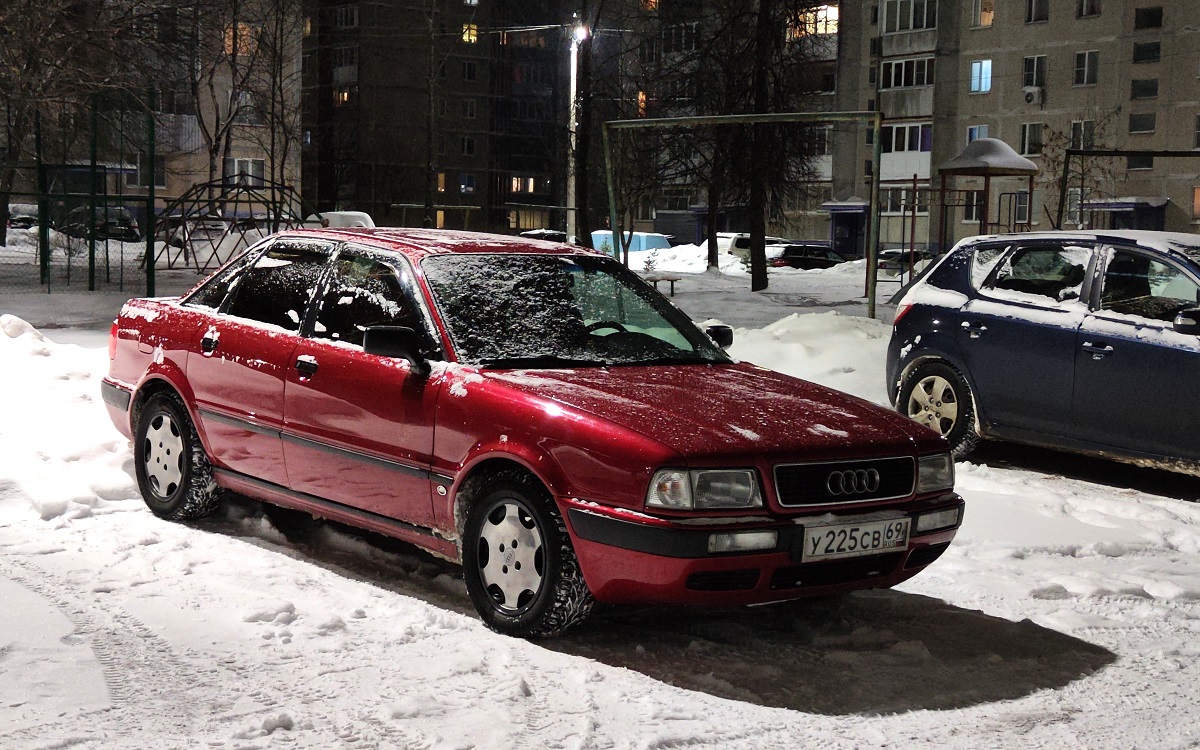 Тверская область, № У 225 СВ 69 — Audi 80 (B4) '91-96