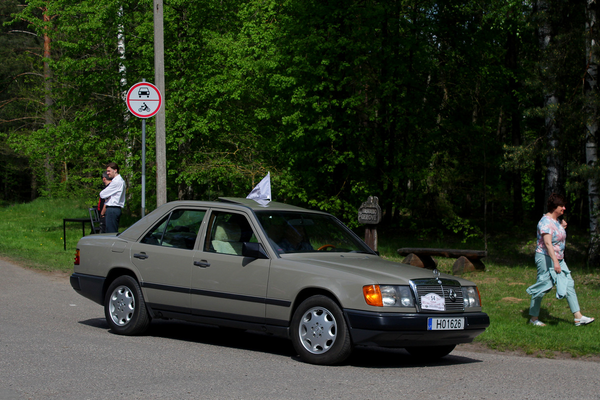 Литва, № H01626 — Mercedes-Benz (W124) '84-96; Литва — Eugenijau, mes dar važiuojame 10