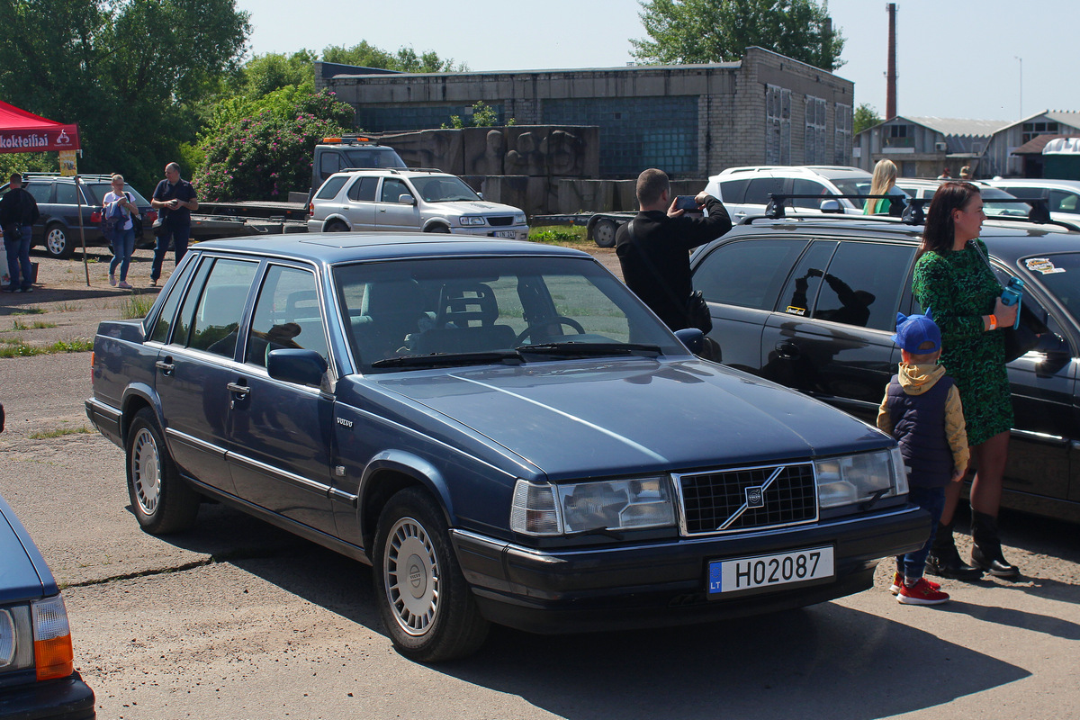 Литва, № H02087 — Volvo 760 GLE '84-87; Литва — Retro mugė 2023