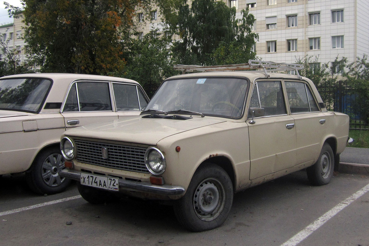 Тюменская область, № Х 174 АА 72 — ВАЗ-21011 '74-83