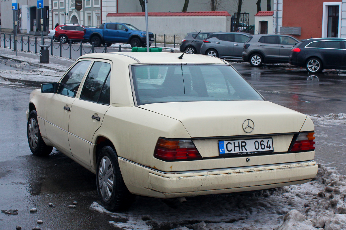 Литва, № CHR 064 — Mercedes-Benz (W124) '84-96