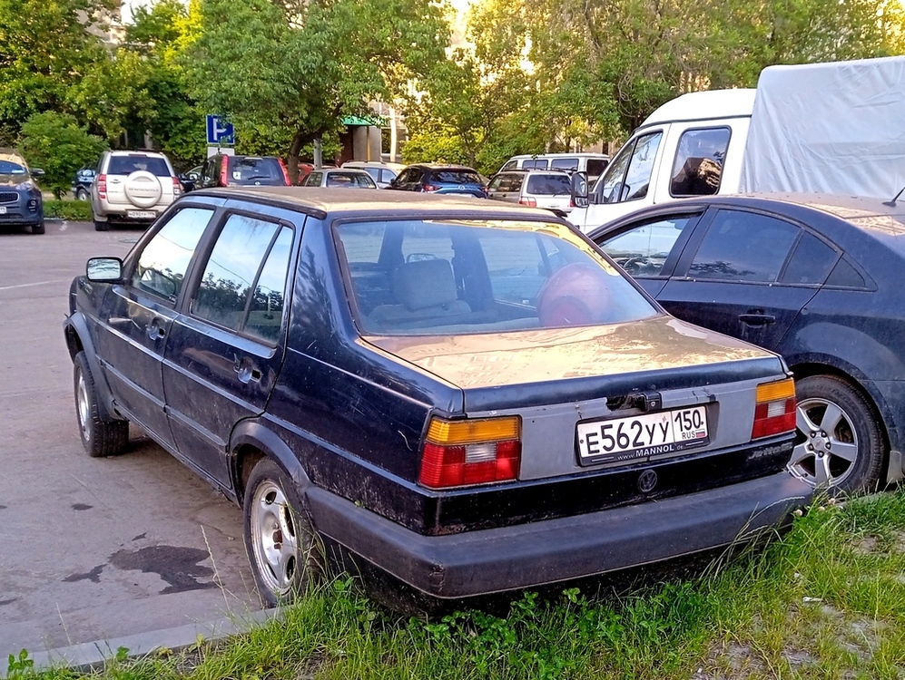 Московская область, № Е 562 УУ 150 — Volkswagen Jetta Mk2 (Typ 16) '84-92