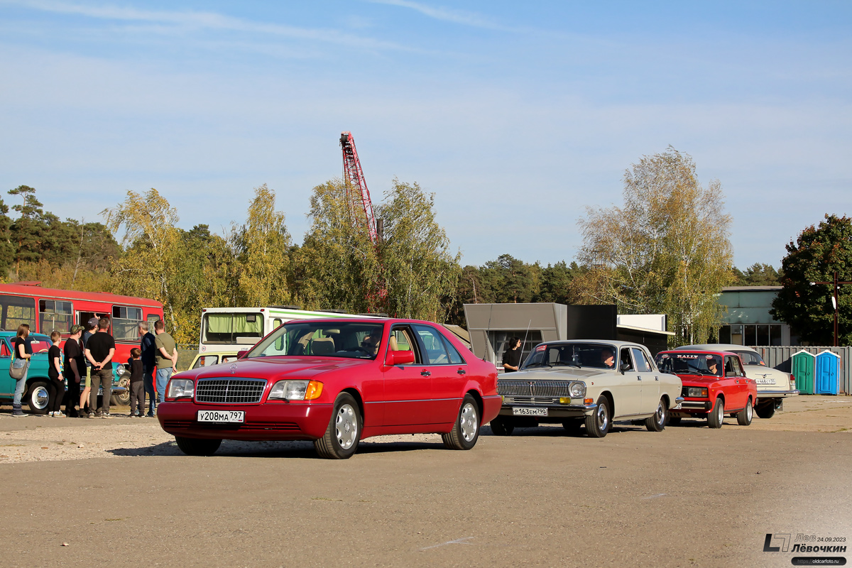 Москва, № У 208 МА 797 — Mercedes-Benz (W140) '91-98; Московская область — МосРетроГонки Автодром Мячково