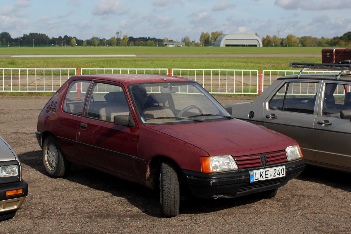 Литва, № LKE 240 — Peugeot 205 '83-98; Литва — Retro mugė 2023 ruduo