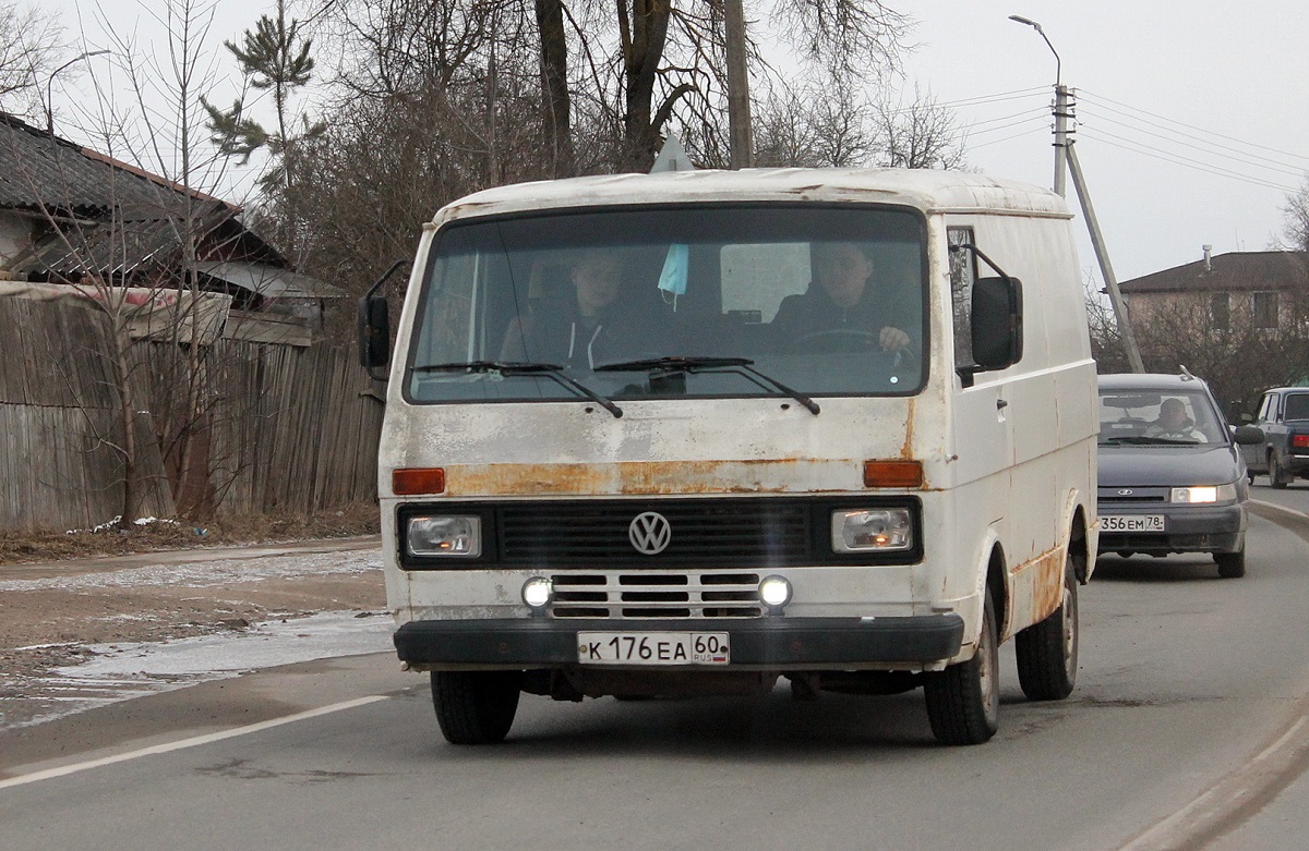 Псковская область, № К 176 ЕА 60 — Volkswagen LT '75-96