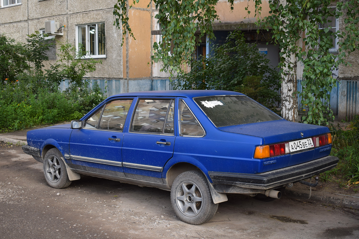 Алтайский край, № А 045 ВЕ 22 — Volkswagen Santana (B2) '81-84