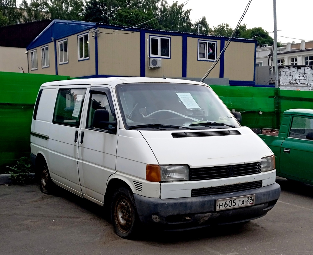 Архангельская область, № Н 605 ТА 29 — Volkswagen Typ 2 (T4) '90-03