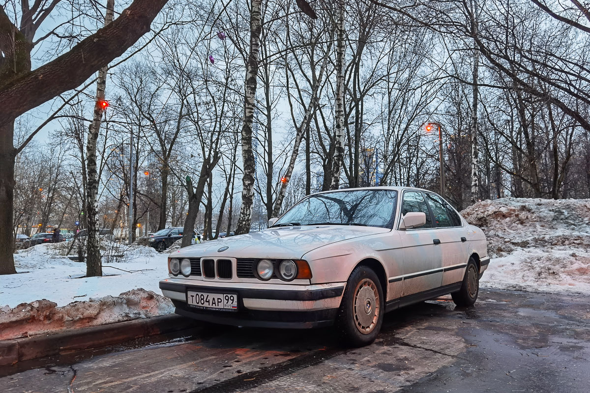 Москва, № Т 084 АР 99 — BMW 5 Series (E34) '87-96