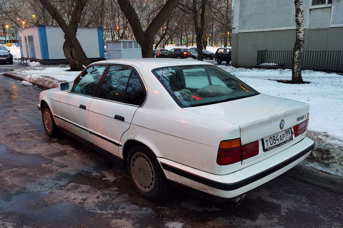 Москва, № Т 084 АР 99 — BMW 5 Series (E34) '87-96