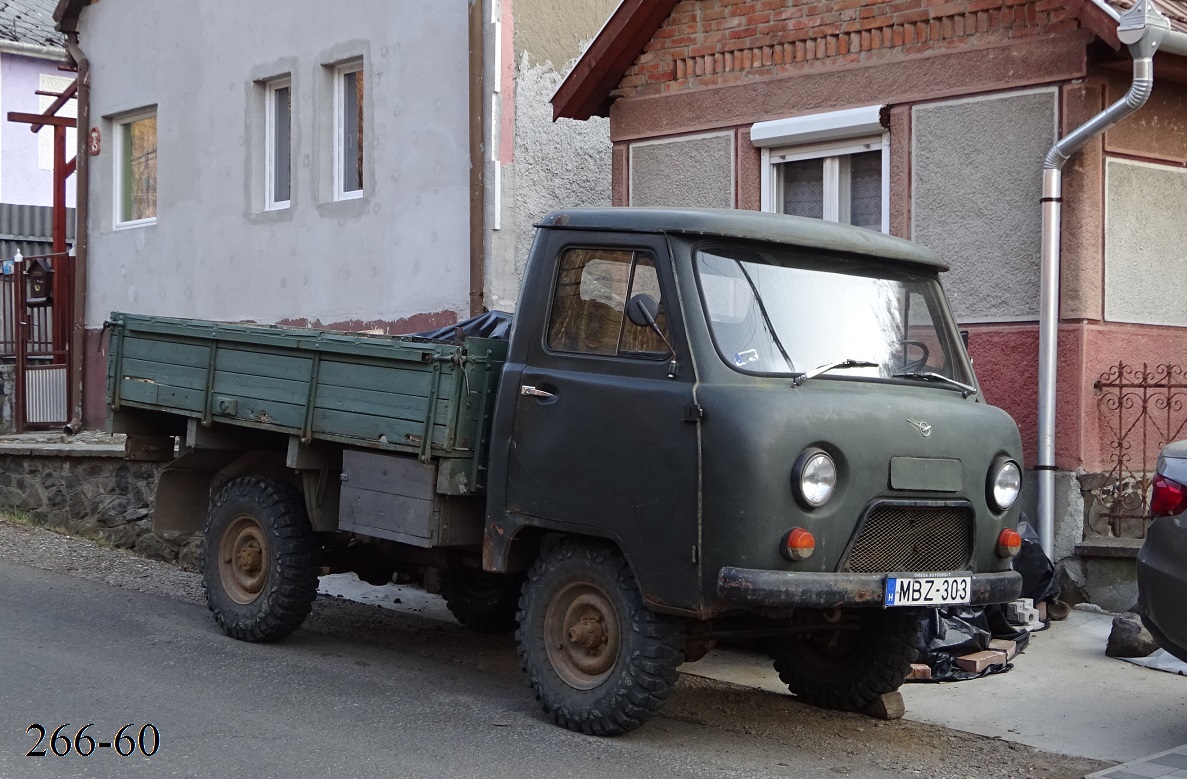 Венгрия, № MBZ-303 — УАЗ-452Д '65-85