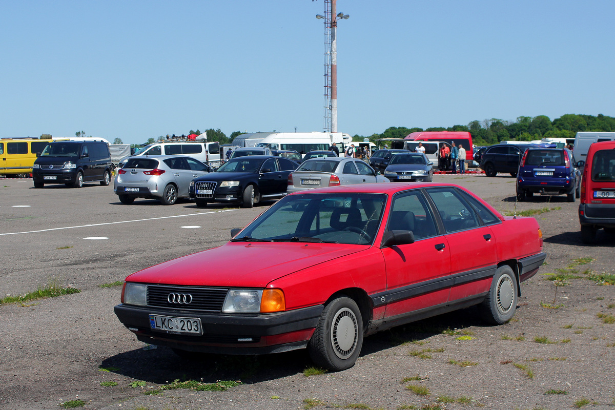 Литва, № LKC 203 — Audi 100 (C3) '82-91; Литва — Retro mugė 2023