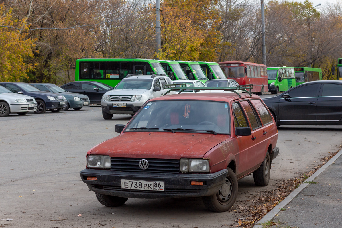 Тюменская область, № Е 738 РК 86 — Volkswagen Passat (B2) '80-88