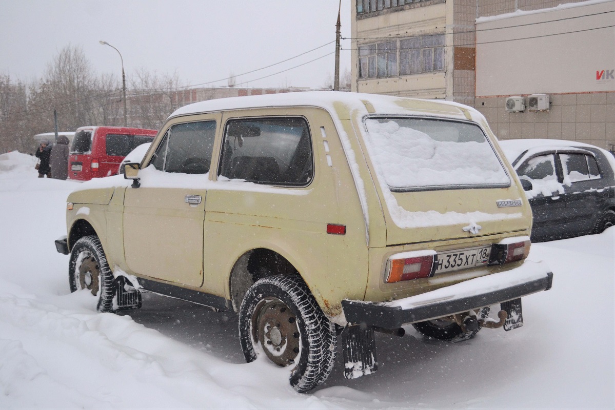 Удмуртия, № Н 335 ХТ 18 — ВАЗ-2121 '77-94