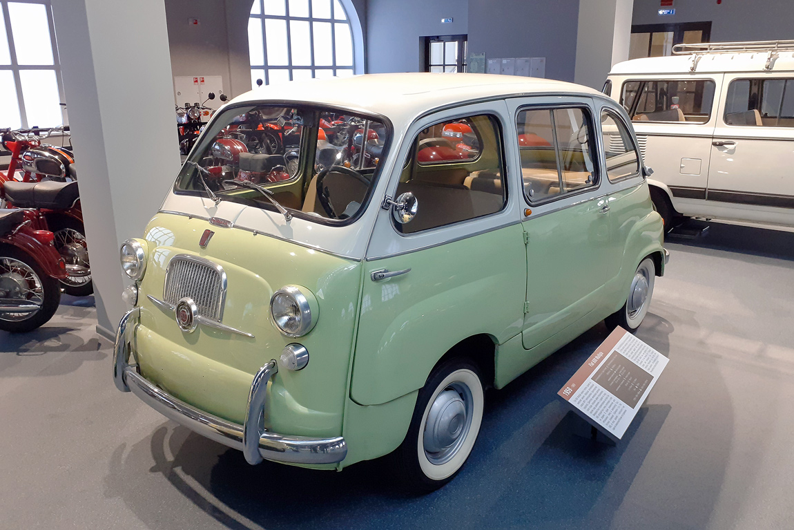 Свердловская область, № (66) Б/Н 0157 — FIAT 600 Multipla '56-69