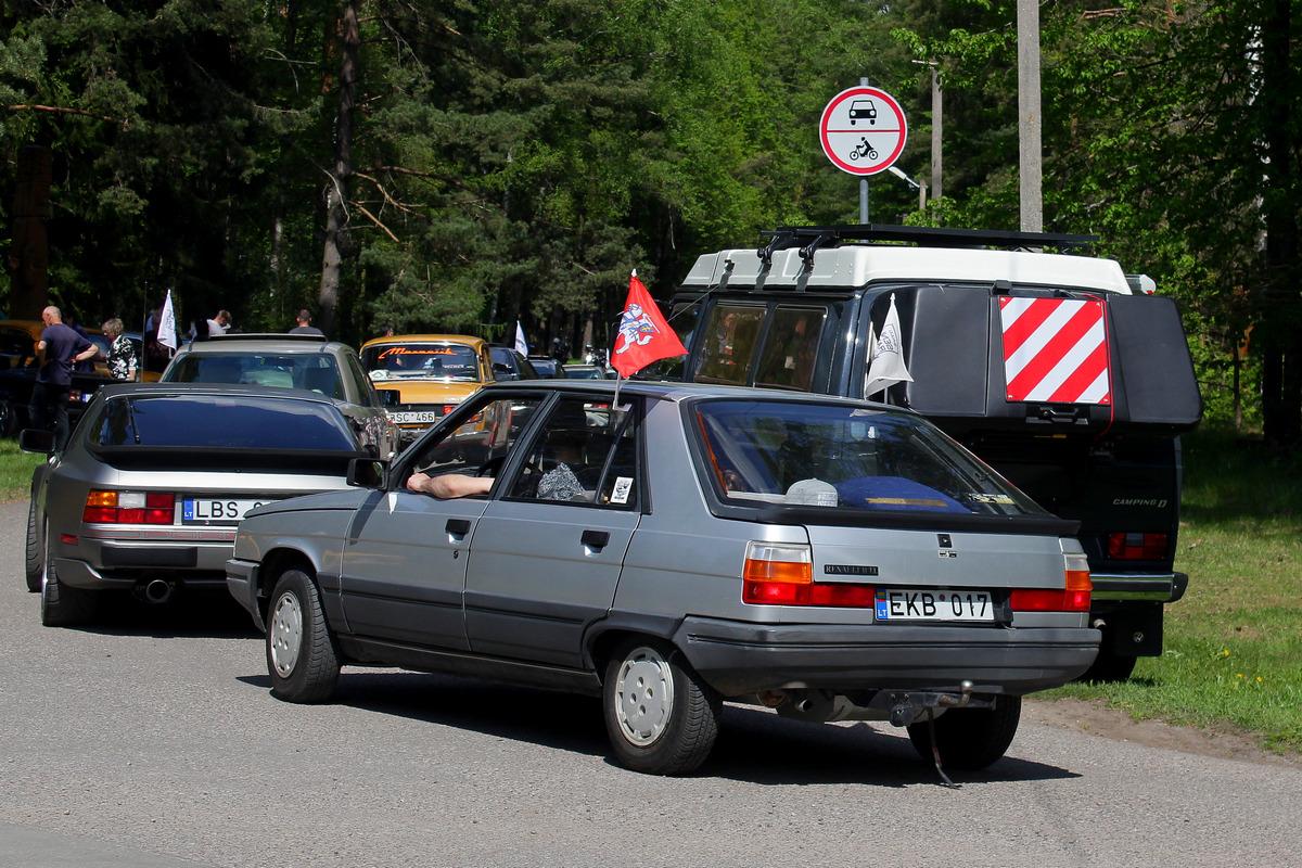 Литва, № EKB 017 — Renault 11 '81-89; Литва — Eugenijau, mes dar važiuojame 10
