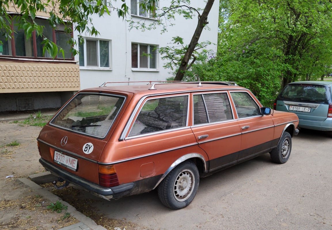 Минск, № 9333 МЕ — Mercedes-Benz (S123) '78-86