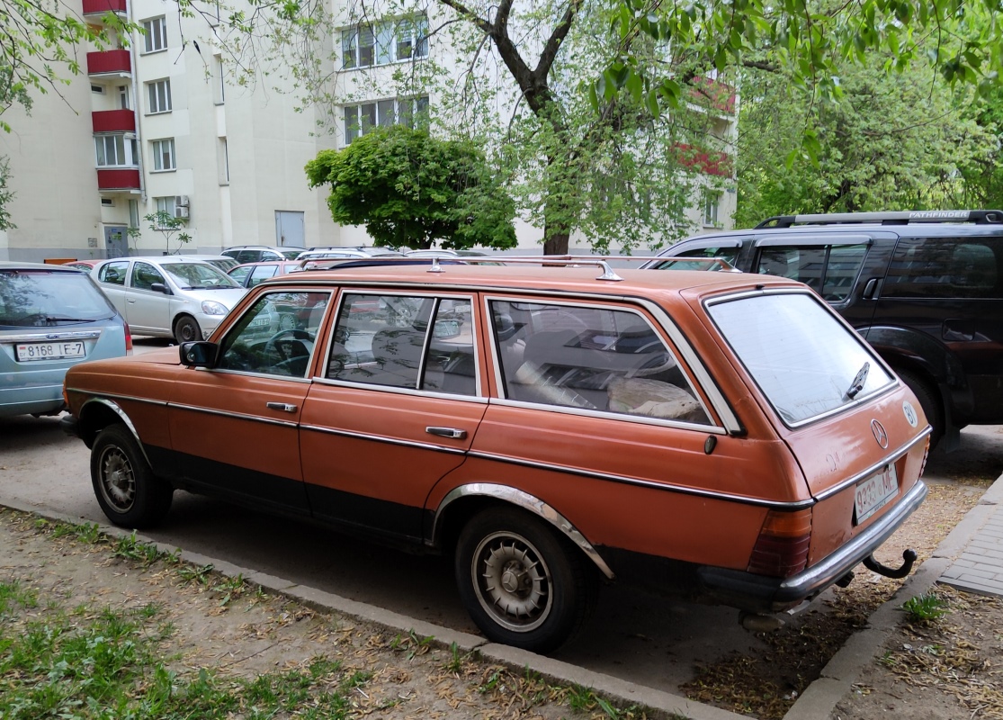 Минск, № 9333 МЕ — Mercedes-Benz (S123) '78-86
