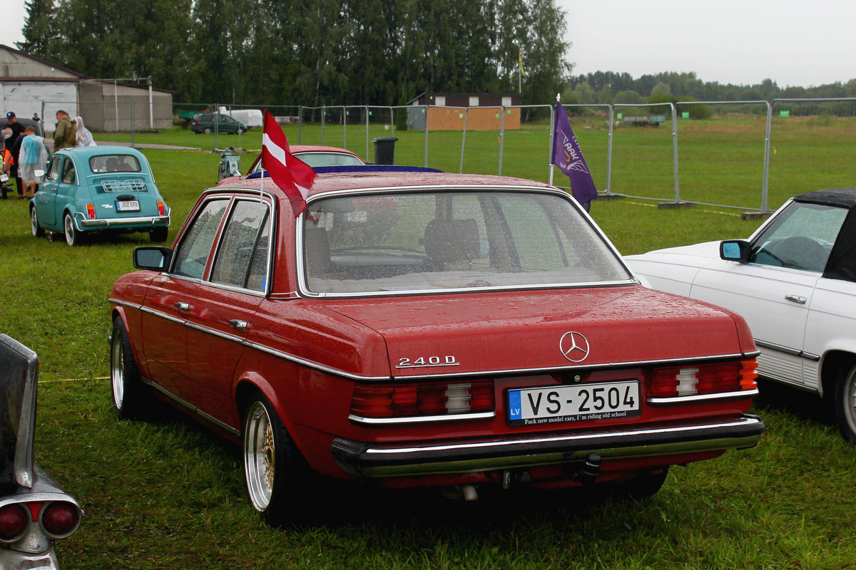 Латвия, № VS-2504 — Mercedes-Benz (W123) '76-86; Литва — Nesenstanti klasika 2023