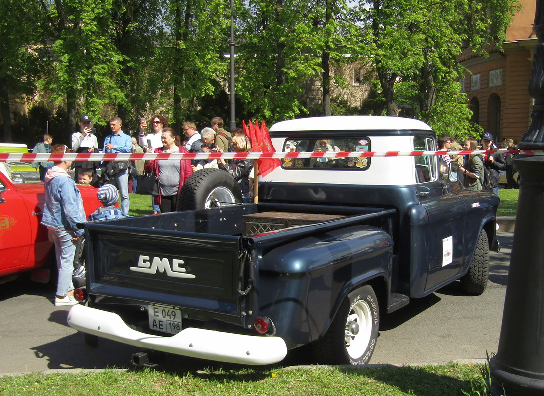 Санкт-Петербург, № Е 049 АЕ 198 — GMC (Общая модель); Санкт-Петербург — Международный транспортный фестиваль "SPb TransportFest 2023"