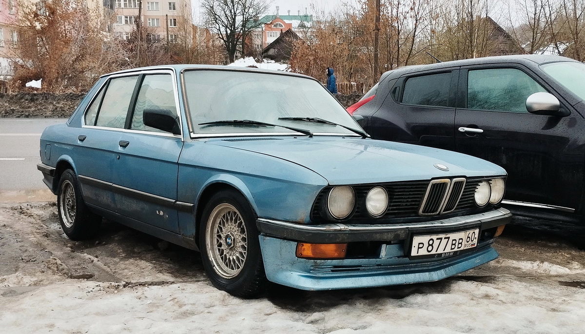 Псковская область, № Р 877 ВВ 60 — BMW 5 Series (E28) '82-88
