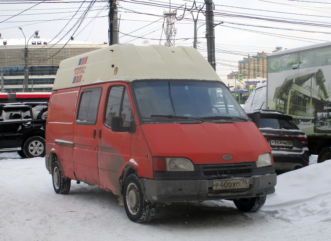 Санкт-Петербург, № Р 400 ХО 78 — Ford Transit (3G) '86-94