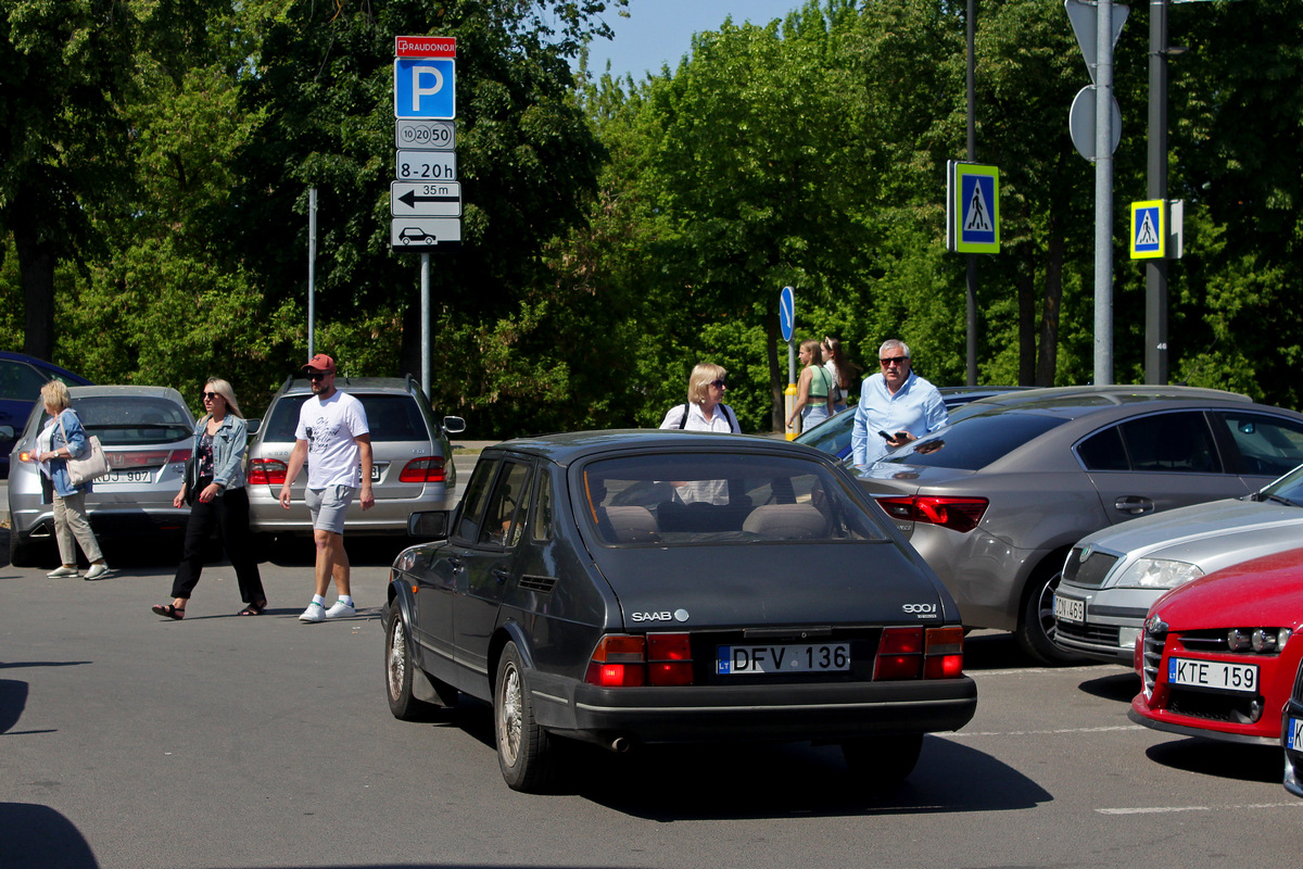 Литва, № DFV 136 — Saab 900 '78-93