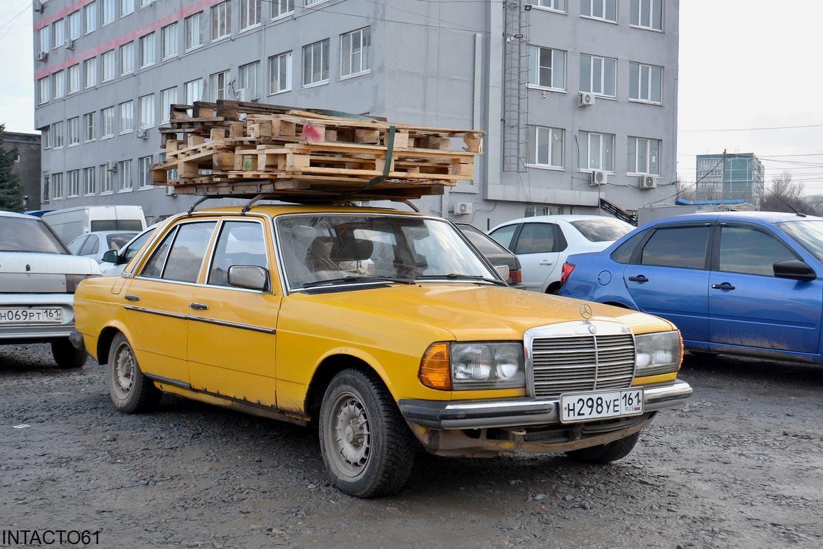 Ростовская область, № Н 298 УЕ 161 — Mercedes-Benz (W123) '76-86