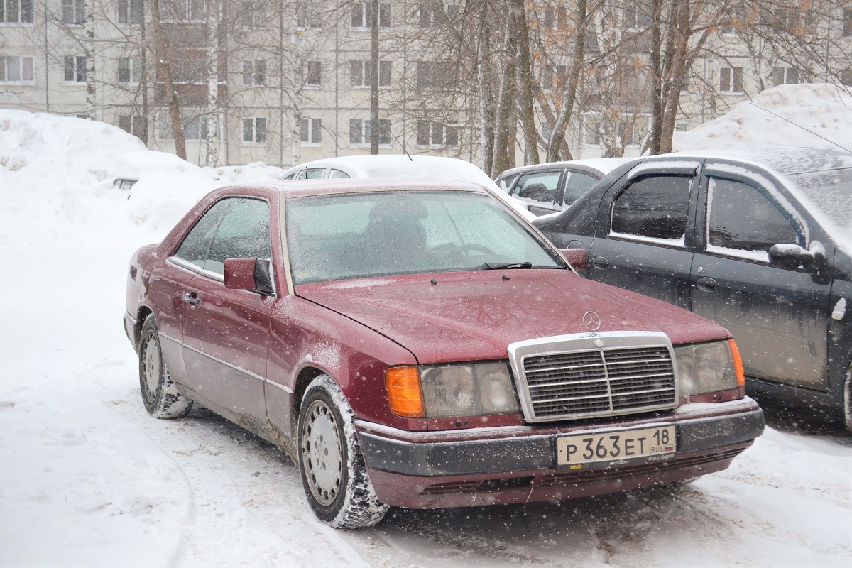 Удмуртия, № Р 363 ЕТ 18 — Mercedes-Benz (C124) '87-96