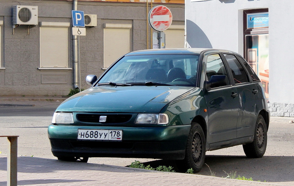 Псковская область, № Н 688 УУ 178 — SEAT Ibiza (2G) '93-99