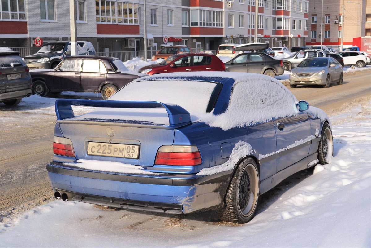 Удмуртия, № С 225 РМ 05 — BMW 3 Series (E36) '90-00