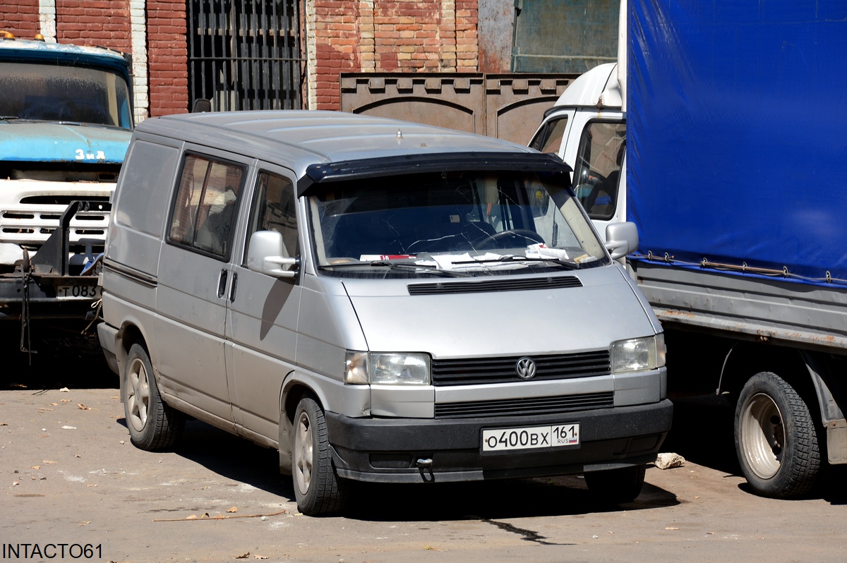 Ростовская область, № О 400 ВХ 161 — Volkswagen Typ 2 (T4) '90-03