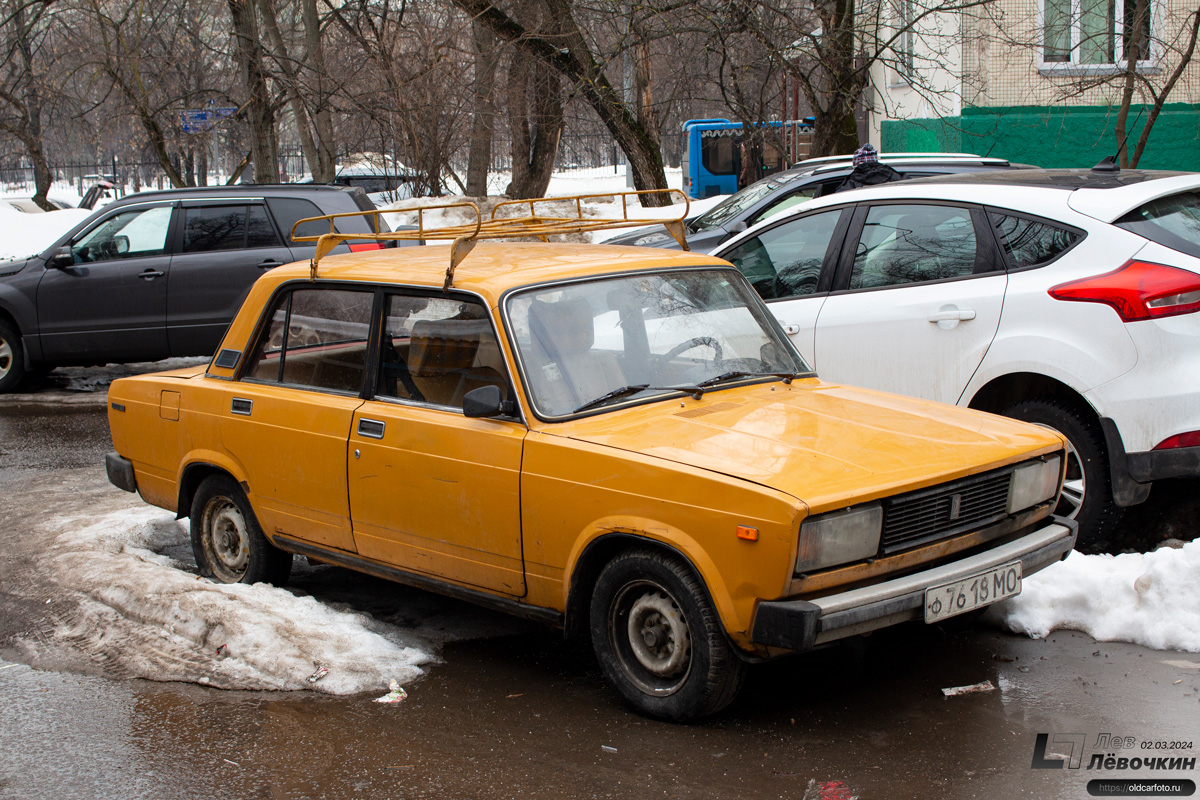 Москва, № Ф 7618 МО — ВАЗ-2105 '80-88