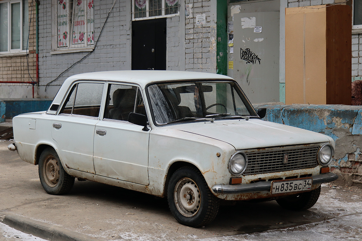 Волгоградская область, № Н 835 ВС 34 — ВАЗ-21011 '74-83