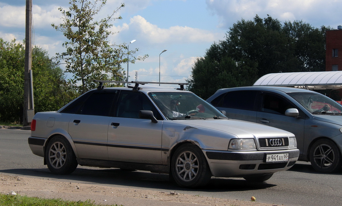 Псковская область, № Р 941 АХ 60 — Audi 80 (B4) '91-96