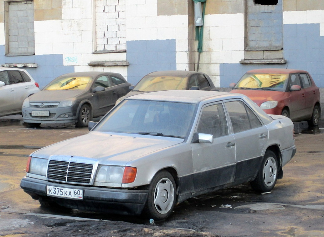 Псковская область, № К 375 КА 60 — Mercedes-Benz (W124) '84-96