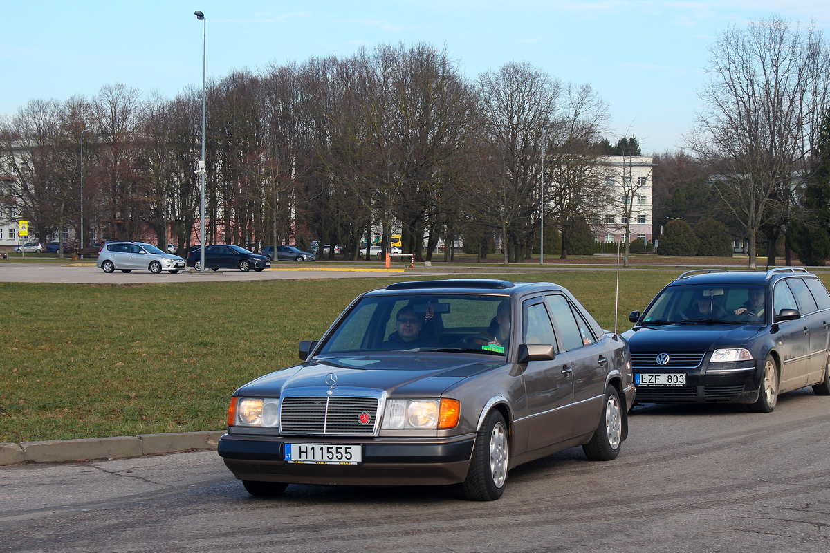 Литва, № H11555 — Mercedes-Benz (W124) '84-96; Литва — Retro mugė 2024 žiema