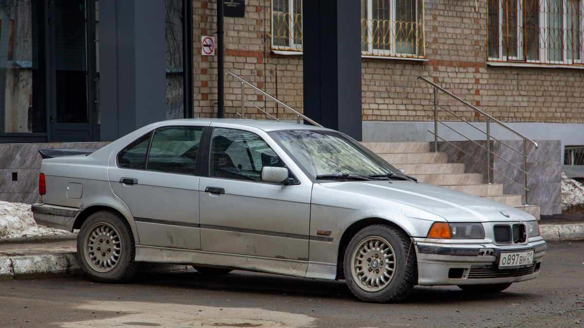 Чувашия, № О 897 ВН 21 — BMW 3 Series (E36) '90-00